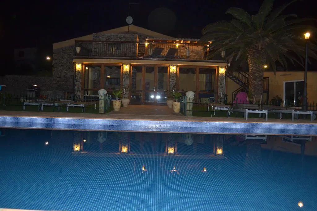 Villa Molletero à Garriguella Hébergement de vacances